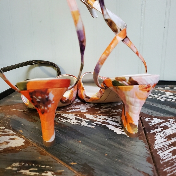 Sarto Daisy 2 Heels Sling back Pump Melon Fabric - Picture 6 of 8